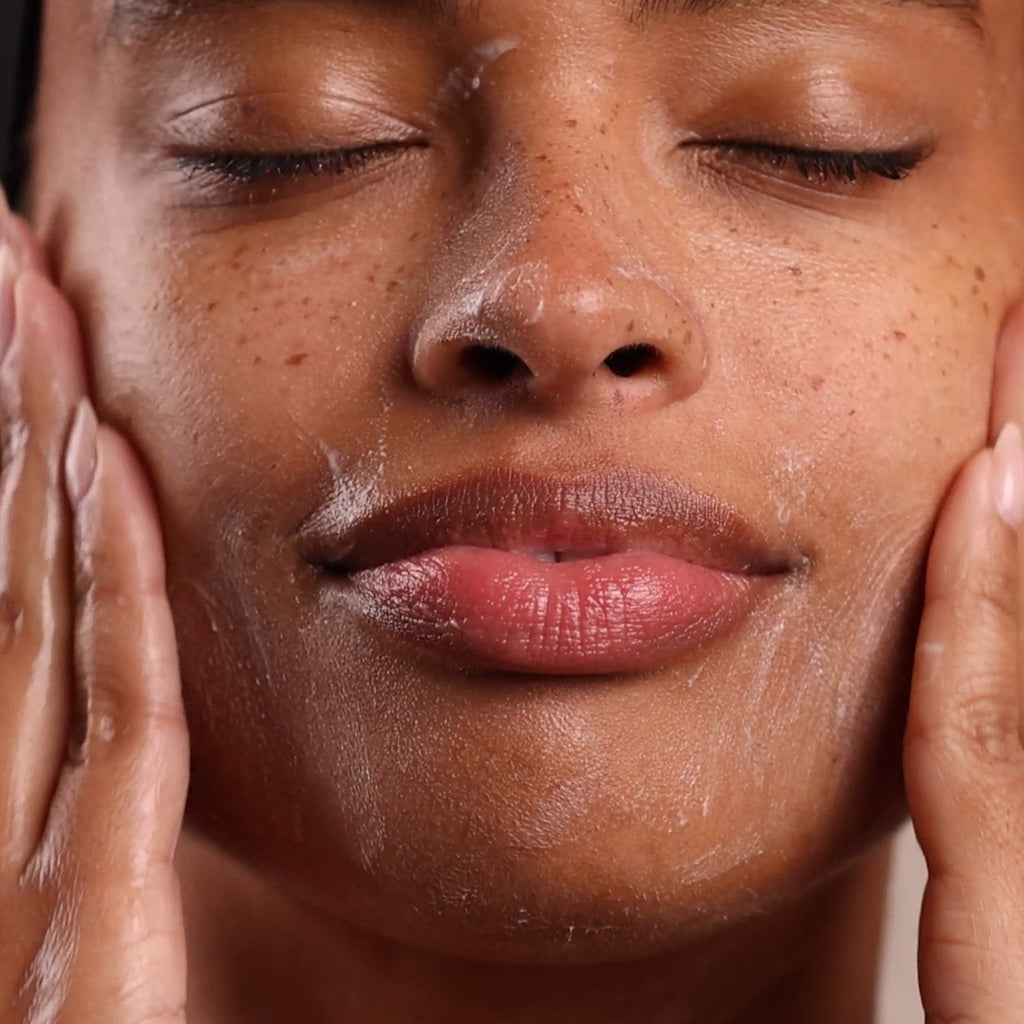Monoi Age Corrective Exfoliating Cleanser