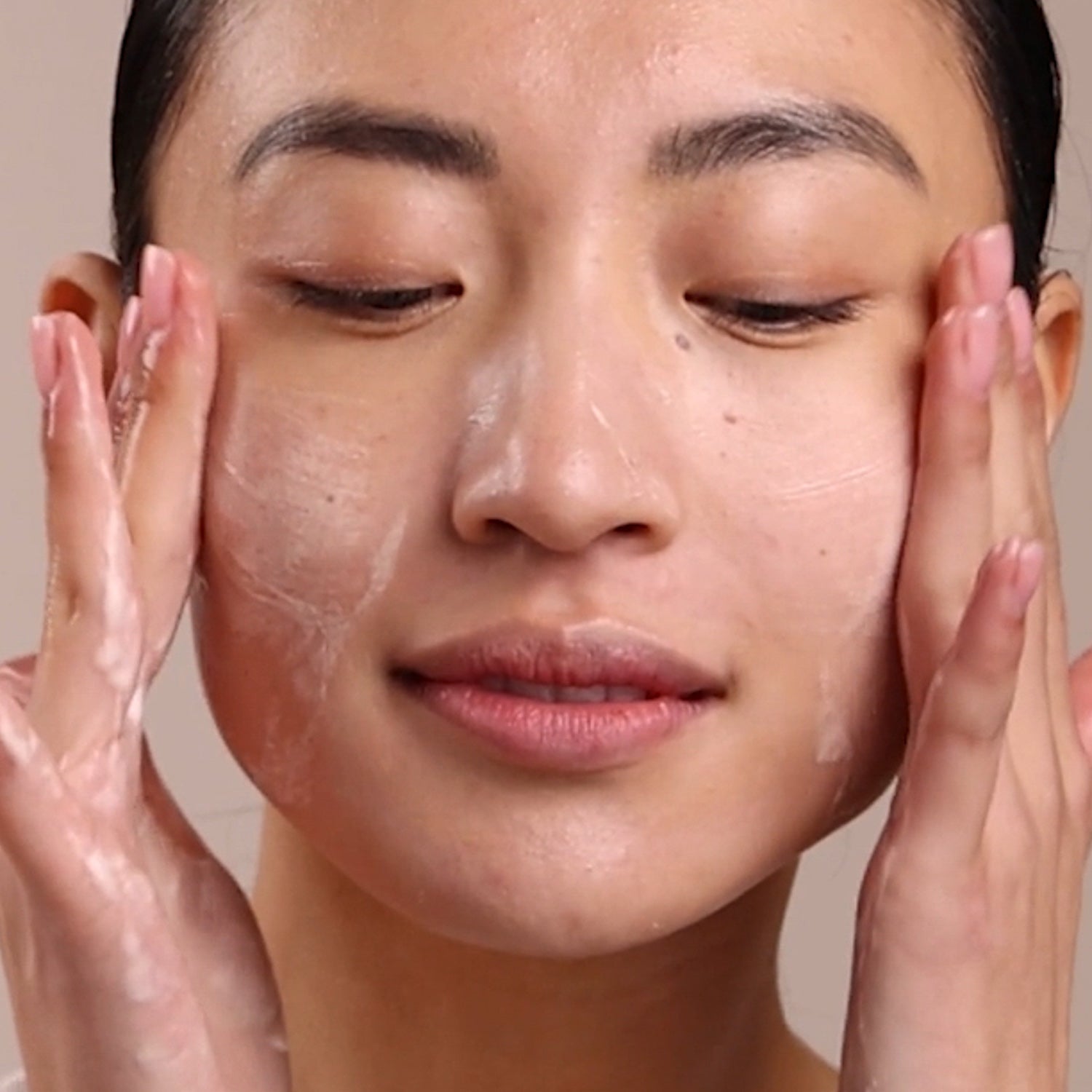 Mangosteen Daily Resurfacing Cleanser